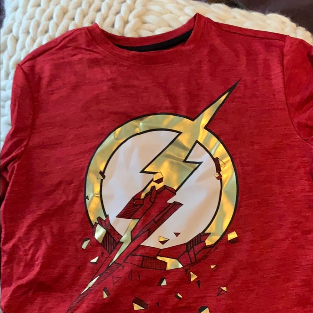 Like new Boys Active Wear shirt